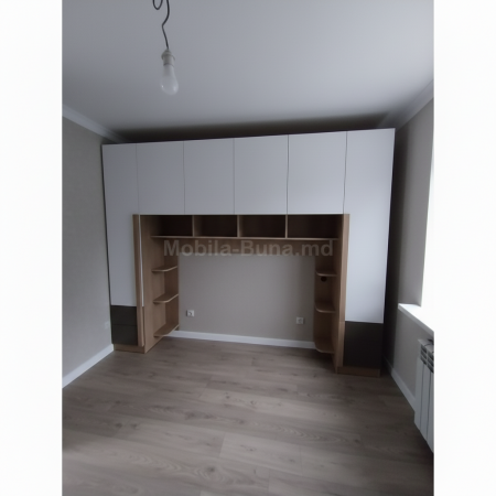 Dulap pentru dormitor modern A-91, design contemporan, compartimentare practică și finisaje de calitate
